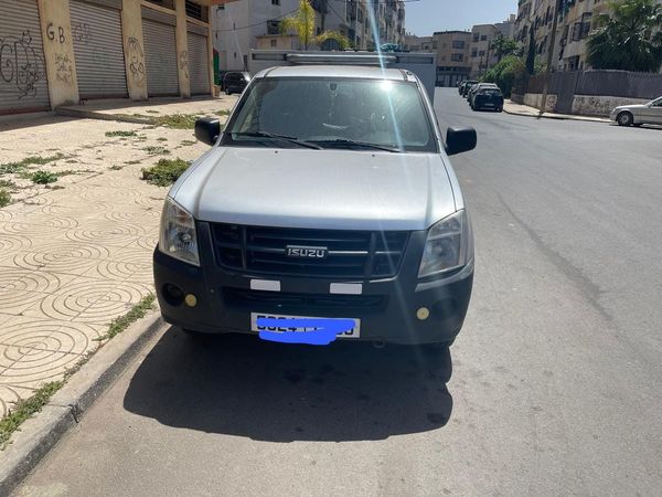 Isuzu dimax