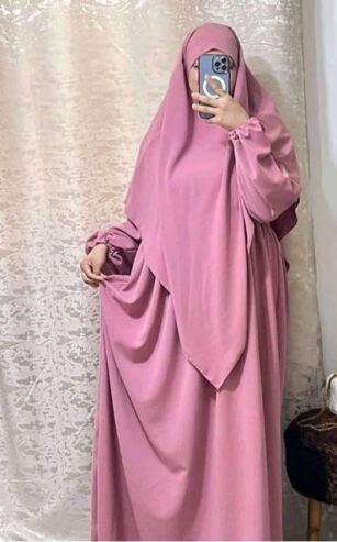 عبايات وخمار