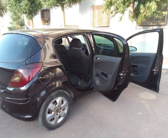 Opel corsa 2011