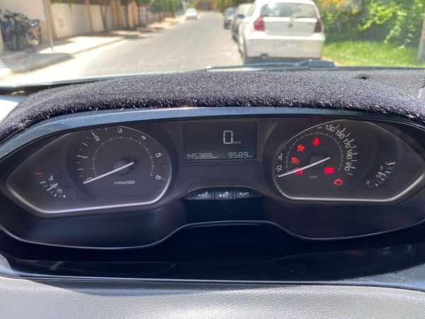 Peugeout 208 (2019)