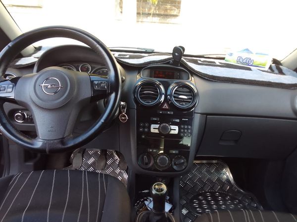 Opel corsa 2011